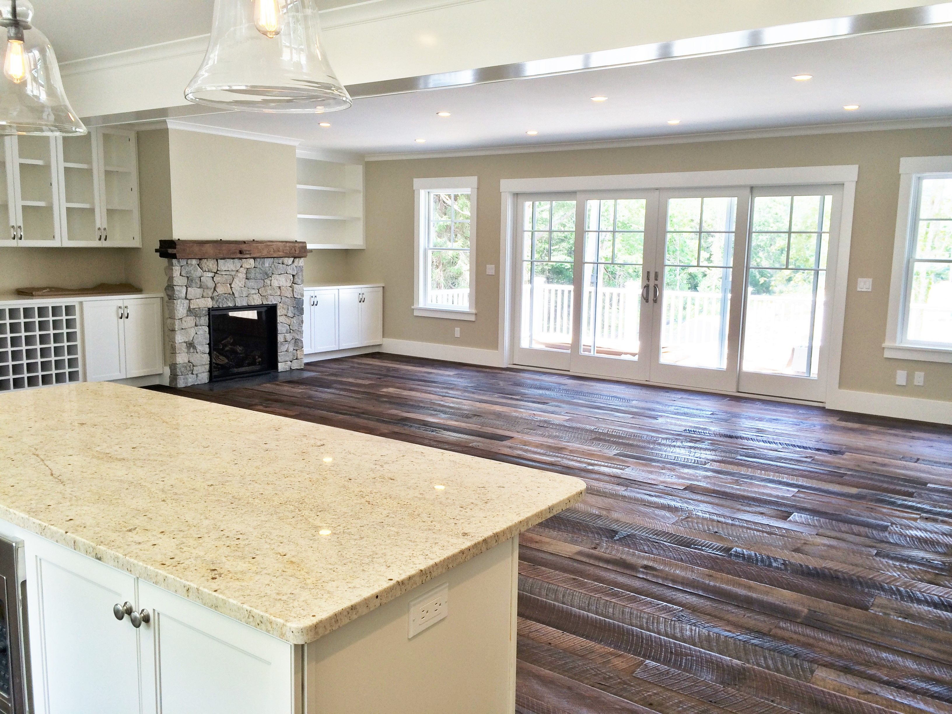 Advantages on Site-Finished Solid Hardwood floors