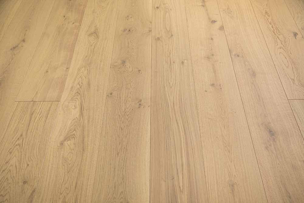 Hardwood Euro Oak Engineered Wood 86.61" x 10.24" x 5/8", 4mm (Excimer System) Stella/807