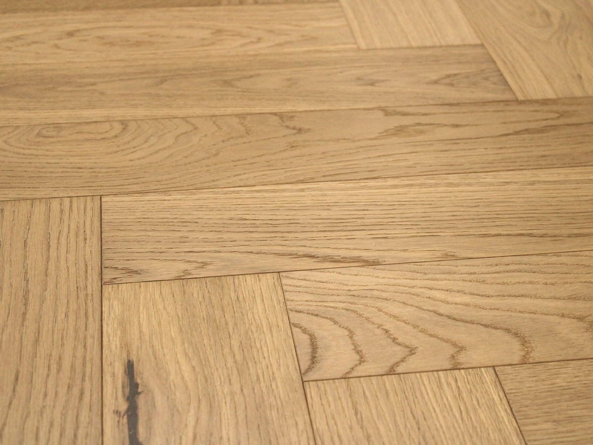 Hardwoood EUROPEAN OAK LA GARDE PROVENCE III HERRINGBONE Collection