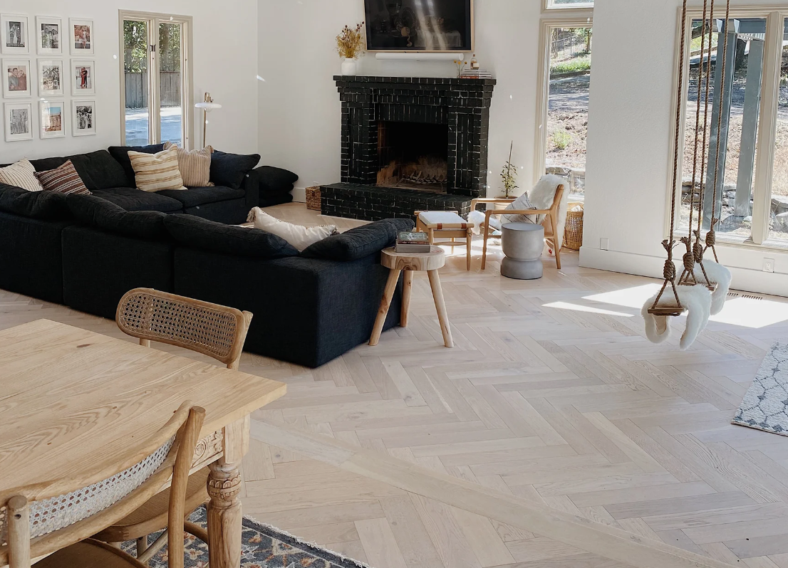 Hardwood DEVERO Lago Collection - Herringbone