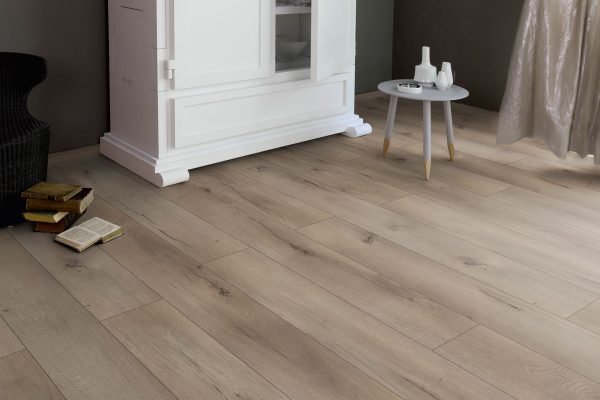 Laminate Driftwood 7.6″ x 8mm M176393 The Bering Strait Collection
