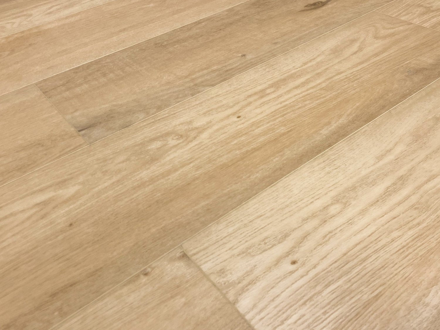 Vinyl Renegade Tan PARAGON COLLECTION