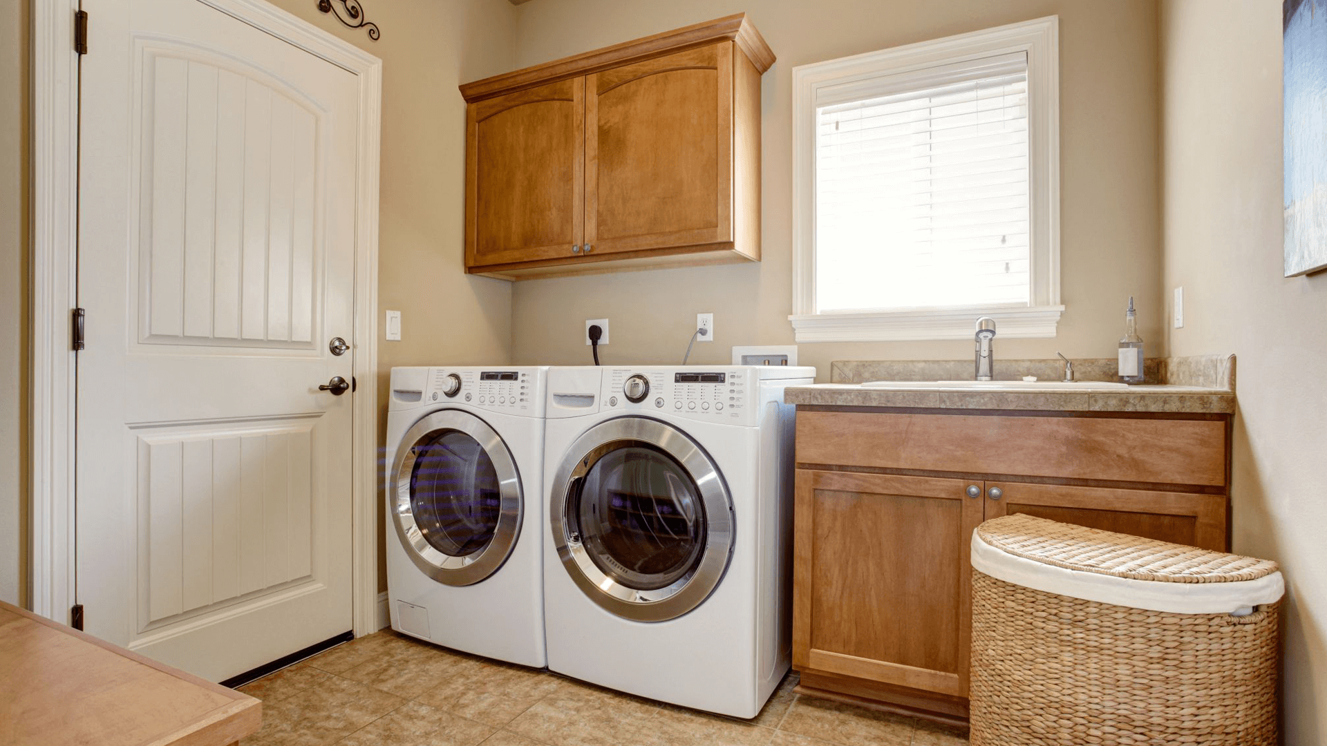 Step by Step: Selecting the Best Flooring for a Functional Laundry Room