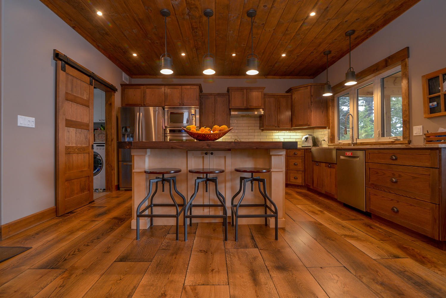 WIDE PLANK FLOORING