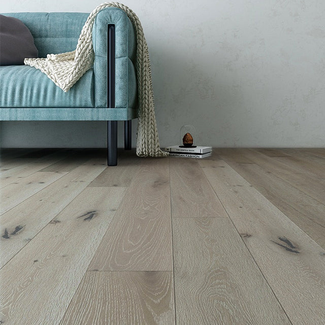 VANDYCK Euro Oak Engineered Wood 73.23" x 7.44" x 5/8", 4mm Lusso/224