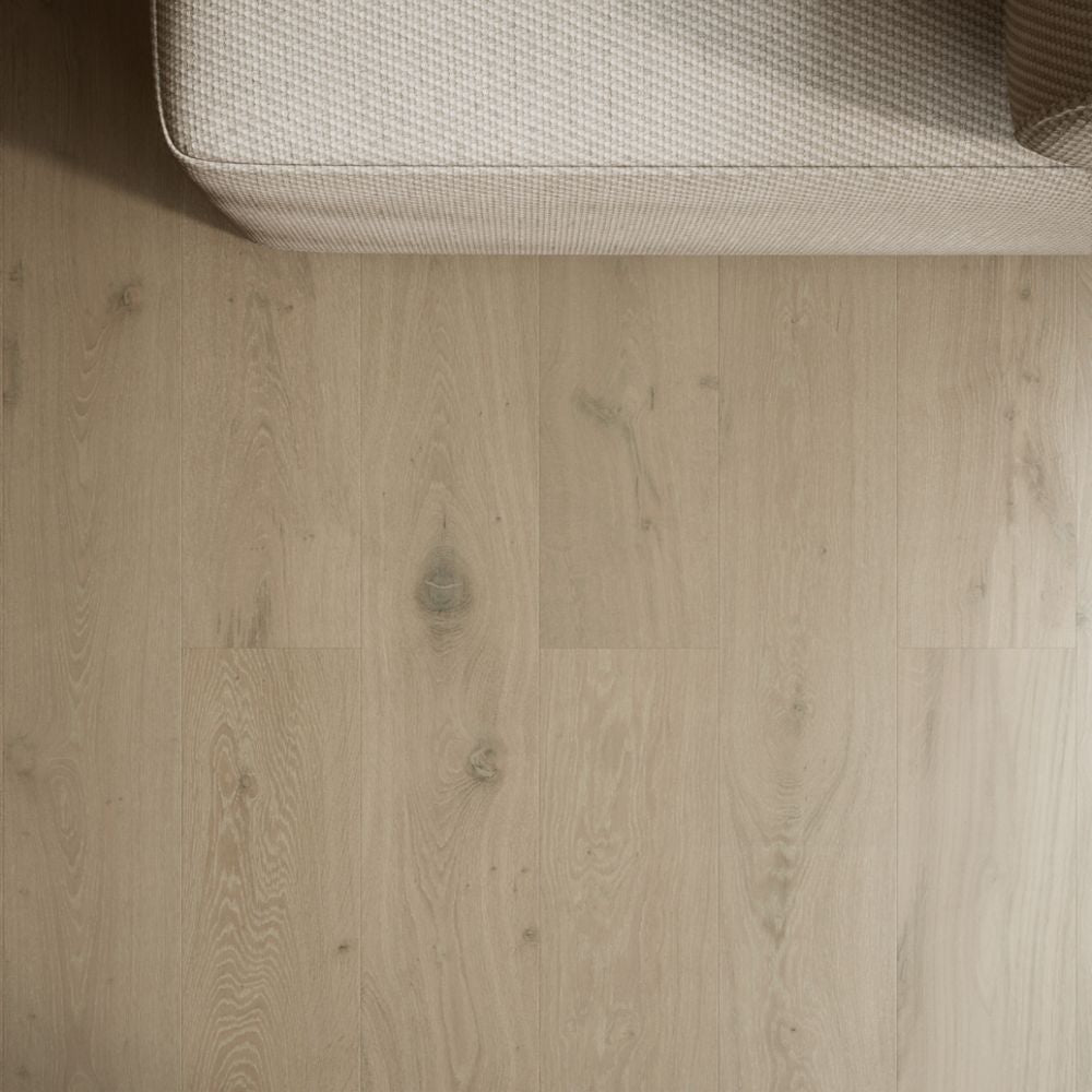 Hardwood Euro Oak Engineered Wood 86.61" x 8.66" x 5/8", 4mm Villa/306
