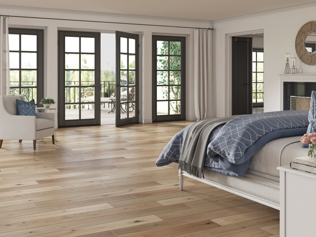 Hardwood Coast to Coast EKLP85L04W TimberBrushed - Gold Oak 7.48"