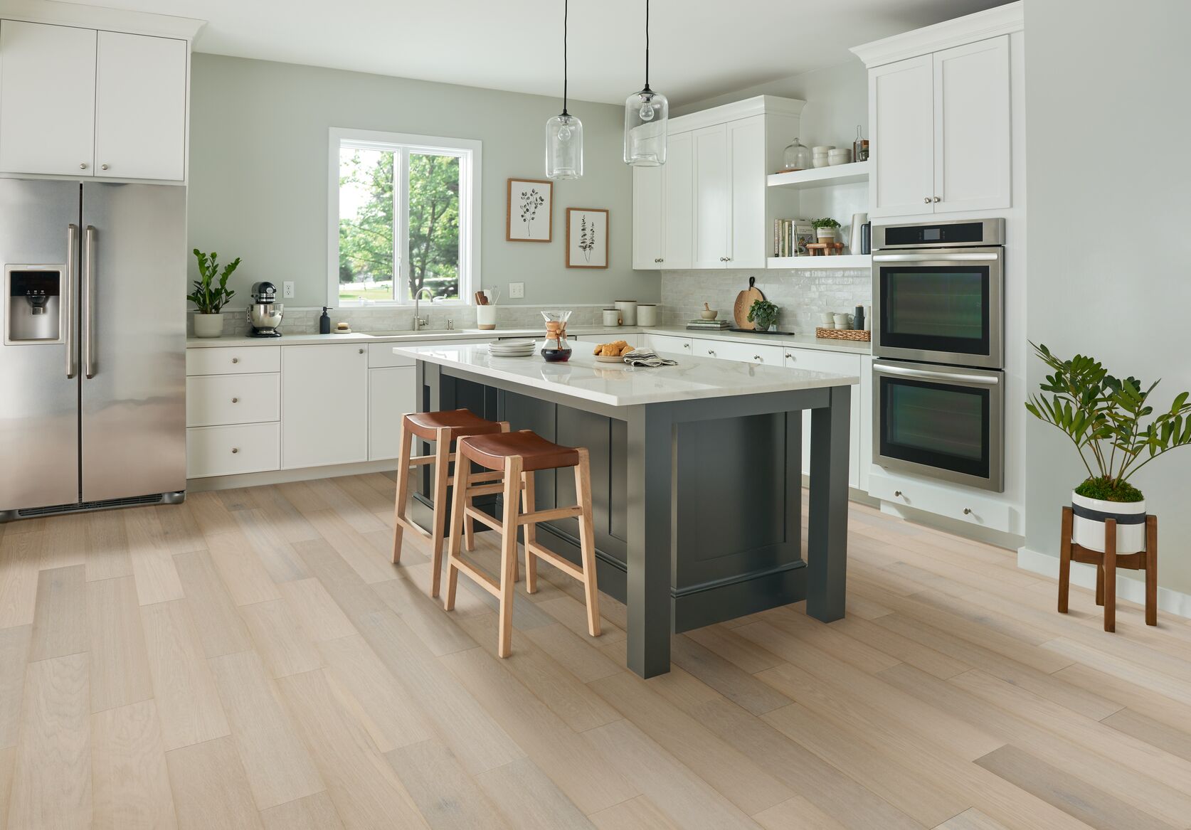 Hardwood Minimal White Dogwood Pro 7-1/2"