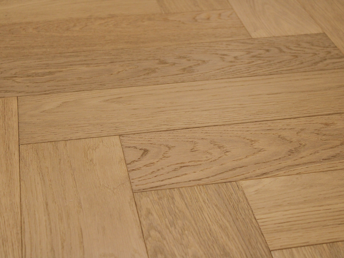 Hardwoood EUROPEAN OAK REVERIE PROVENCE III HERRINGBONE Collection