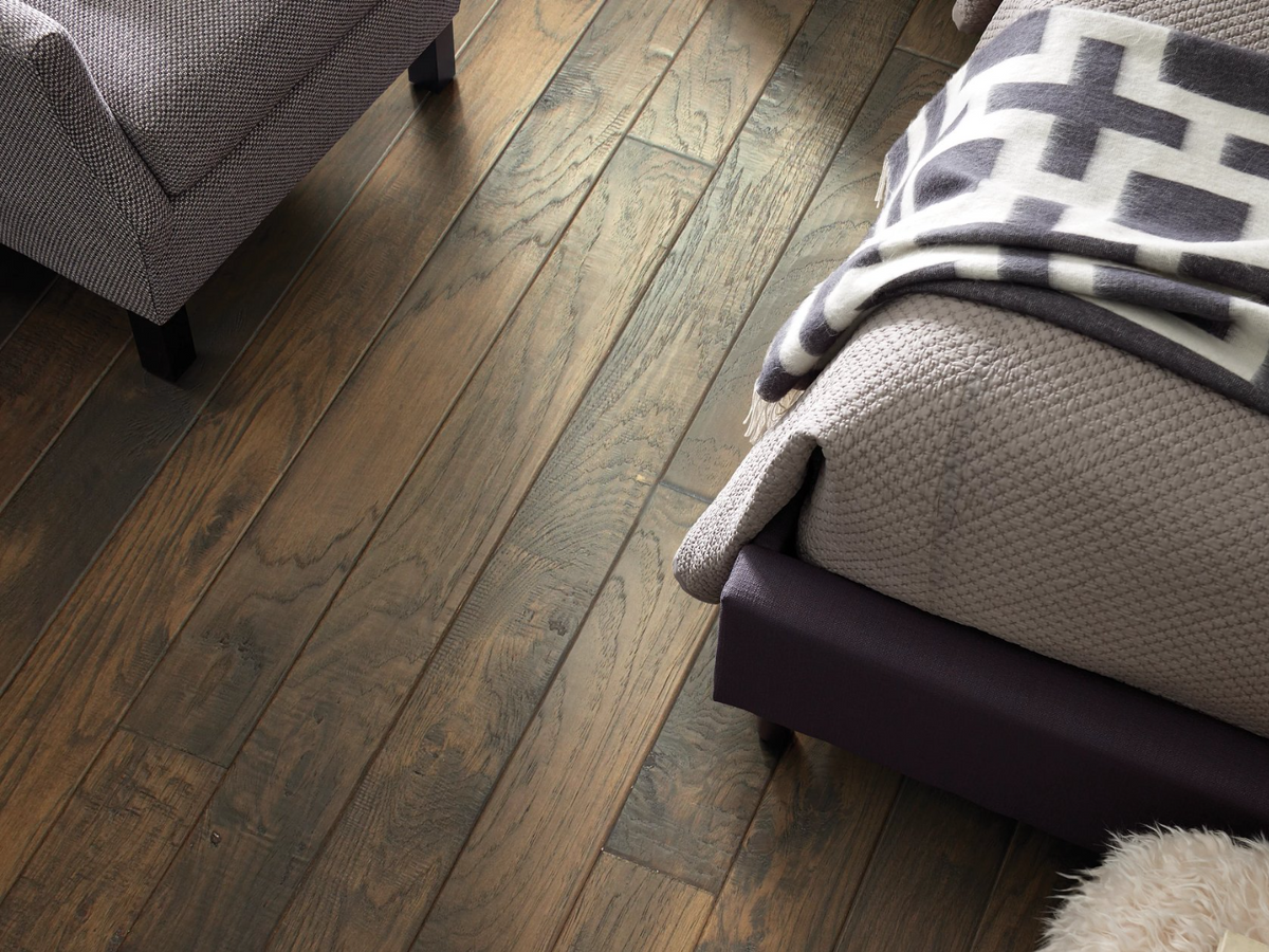 Hardwood Sella AA791-17016 Anderson Tuftex Wood Bernina Hickory Collections