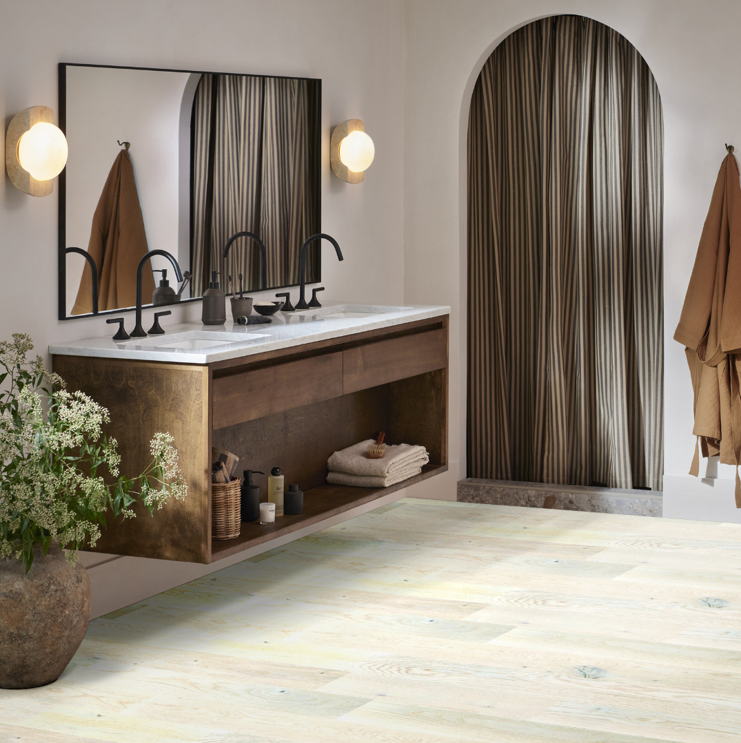 Hardwood Pearl AA848-11031 Anderson Tuftex Wood Metallics II Collection