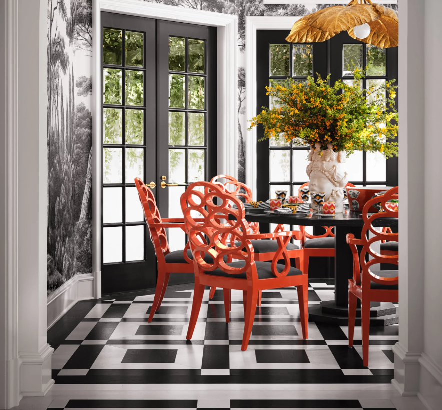 Hardwood Black & White COUTURE MEDALLION