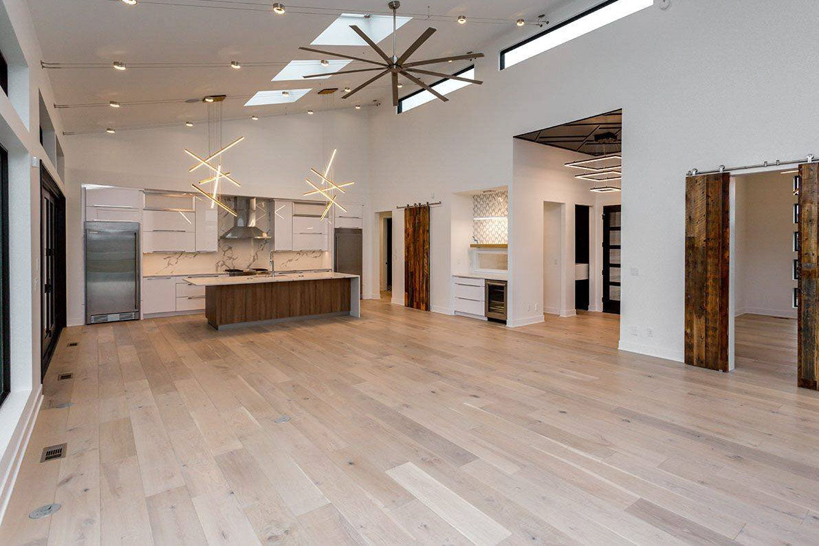 Hardwood Cloverdale 9/16″ x 8-1/2″ The Sonoma Collection