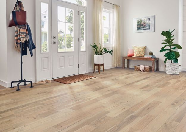 Hartco Golden Gate SAS525 American Scrape - Hickory