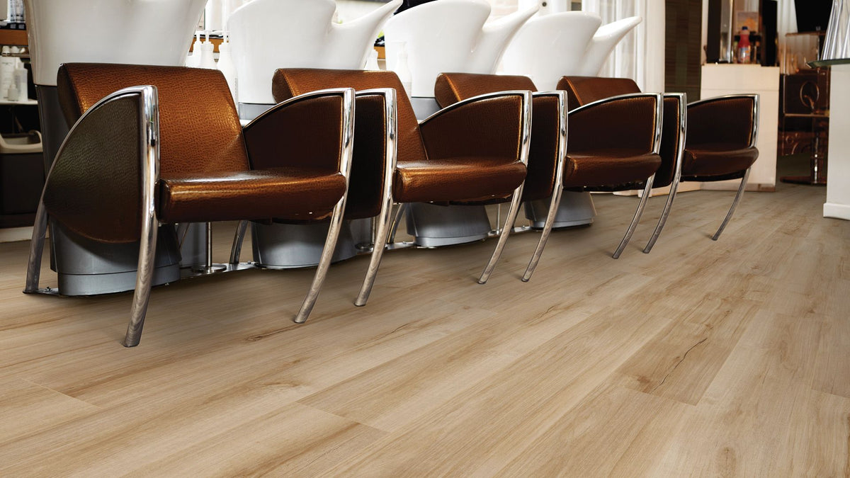 Lucent Oak VV492 CORETEC PRO ENHANCED PLANKS COLLECTION