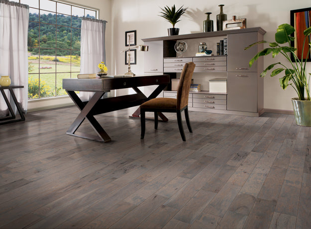 Hartco Summer Memory SAS529 American Scrape - Hickory